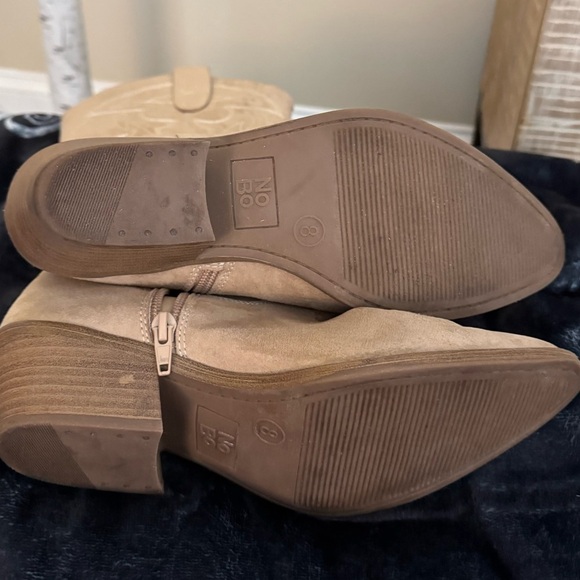 No Boundaries Tan Heeled Boots Stylish and Versatile - Picture 2 of 8